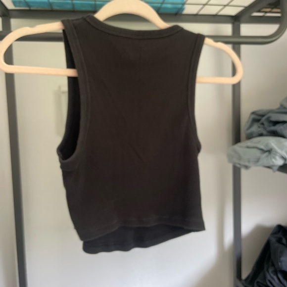 High Neck Aerie Ribbed Crop Tank - Picture 5 of 7